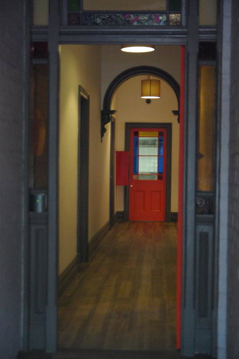 Haus Accommodation - Kawana Tourism 1