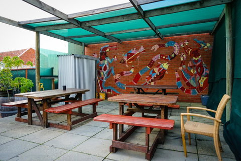 Haus Accommodation - Kawana Tourism 3