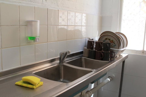 Haus Accommodation - Kawana Tourism 17