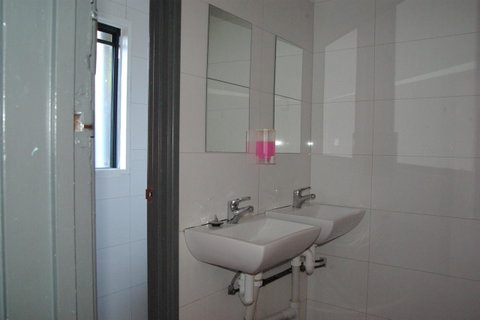 Haus Accommodation - Kawana Tourism 10