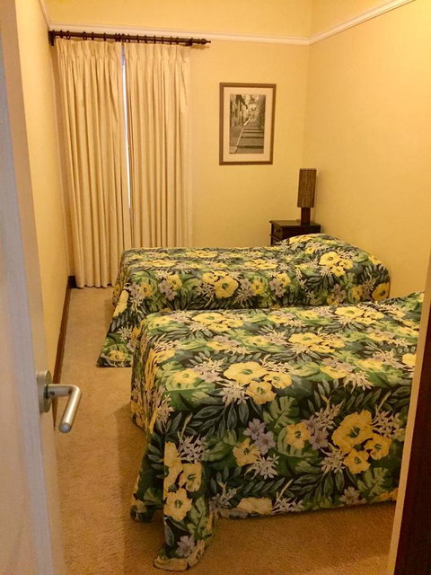 Cottesloe Beach Chalets - Kawana Tourism 25