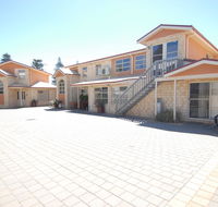 Yot Spot Apartments - Kawana Tourism