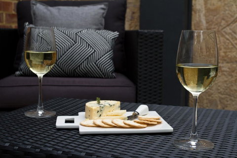 Haven On The Park - Kawana Tourism 25