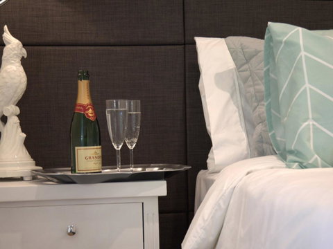 Haven On The Park - Kawana Tourism 35