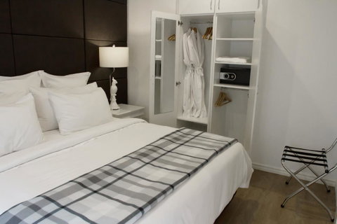 Haven On The Park - Kawana Tourism 3