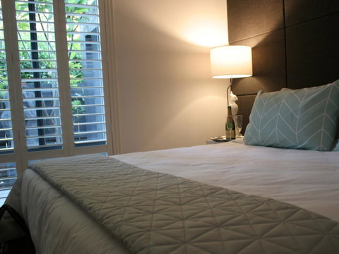 Haven On The Park - Kawana Tourism 36