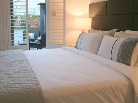Haven On The Park - Kawana Tourism 12