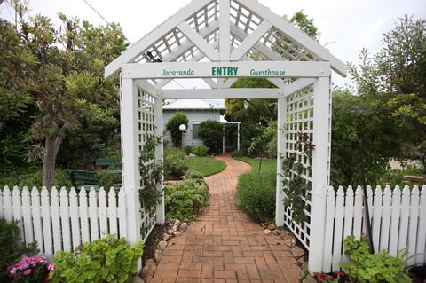 Jacaranda Guest House - Kawana Tourism 33