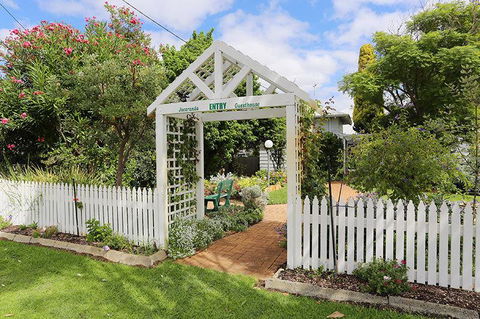 Jacaranda Guest House - Kawana Tourism 2