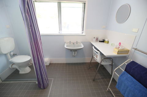 Jacaranda Guest House - Kawana Tourism 17