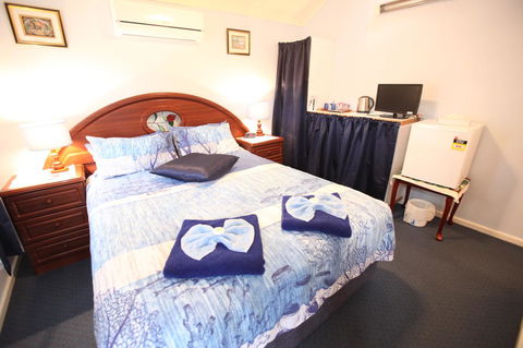 Jacaranda Guest House - Kawana Tourism 22