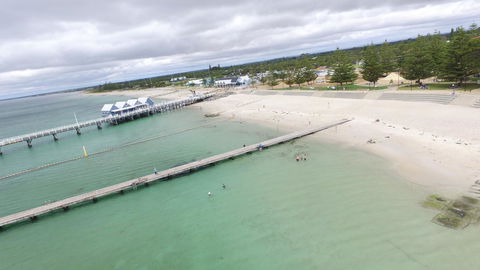 Jacaranda Guest House - Kawana Tourism 34