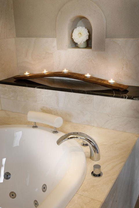 Aiyana Retreat - Kawana Tourism 10