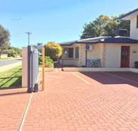 The Royal Dolphin Bed  Breakfast Safety Bay - Kawana Tourism