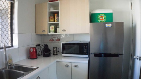 Relax, Bright & Airy Garden Villa - Kawana Tourism 31