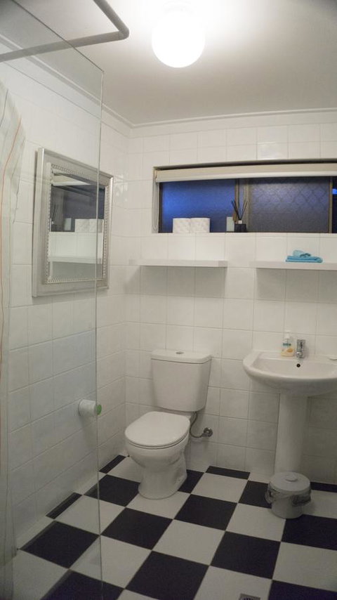 Relax, Bright & Airy Garden Villa - Kawana Tourism 30