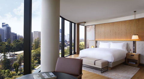 The Ritz-Carlton, Perth - Kawana Tourism 7