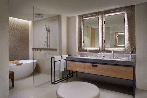 The Ritz-Carlton, Perth - Kawana Tourism 23