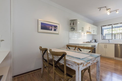 Cottesloe Sea Salt Abode - Executive Escapes - Kawana Tourism 6