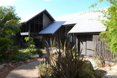 DESIGNER'S STUDIO - Kawana Tourism 13