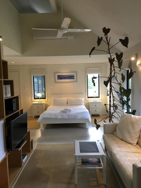 DESIGNER'S STUDIO - Kawana Tourism 0