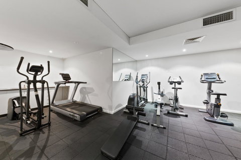 The Executive Penthouse - Kawana Tourism 20