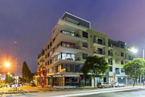 The Executive Penthouse - Kawana Tourism 23