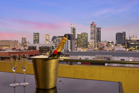 The Executive Penthouse - Kawana Tourism 1