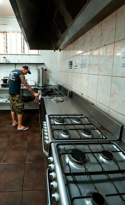 The Hive Hostel - Traveler Friendly, Passport Only - Kawana Tourism 11