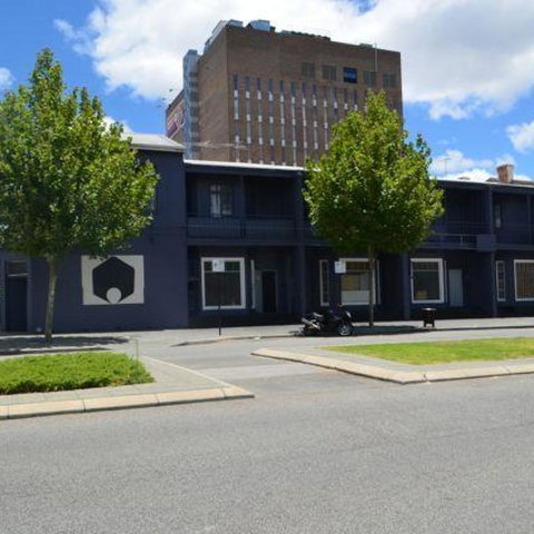 The Hive Hostel - Traveler Friendly, Passport Only - Kawana Tourism 40