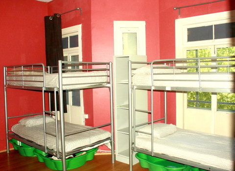 The Hive Hostel - Traveler Friendly, Passport Only - Kawana Tourism 22