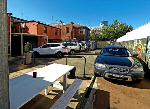 The Hive Hostel - Traveler Friendly, Passport Only - Kawana Tourism 26