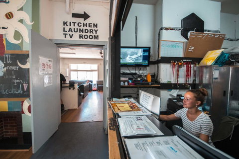The Hive Hostel - Traveler Friendly, Passport Only - Kawana Tourism 14