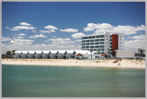 Seashells Mandurah - Kawana Tourism 0