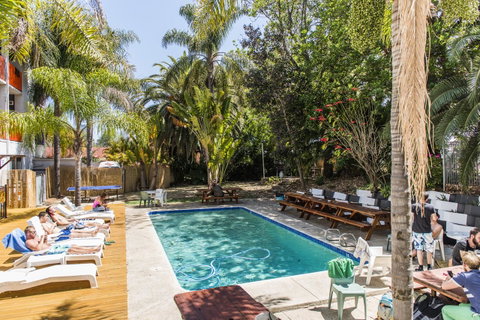 Billabong Backpackers Resort - Kawana Tourism 0
