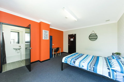 Billabong Backpackers Resort - Kawana Tourism 10