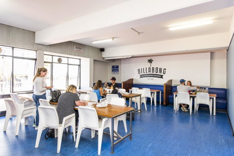 Billabong Backpackers Resort - Kawana Tourism 21