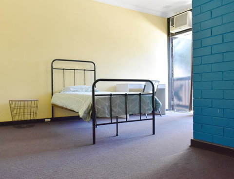 Billabong Backpackers Resort - Kawana Tourism 1