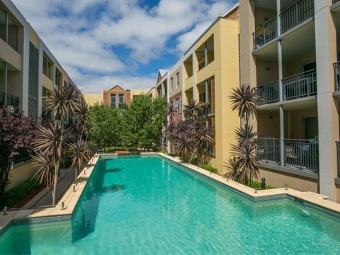 Arcus Apartment - Kawana Tourism 0