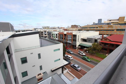 188 Apartments - Kawana Tourism 24