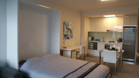 188 Apartments - Kawana Tourism 9