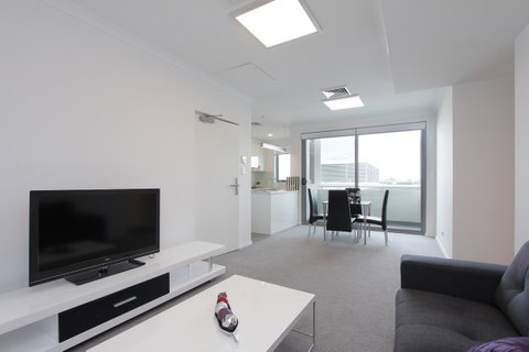 188 Apartments - Kawana Tourism 21