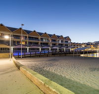 Dolphin Quay Apartments - Kawana Tourism