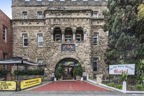 The Old Swan Barracks - Kawana Tourism 35