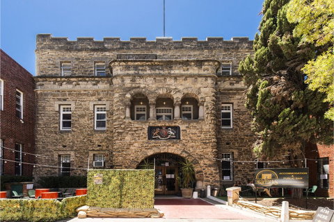 The Old Swan Barracks - Kawana Tourism 3