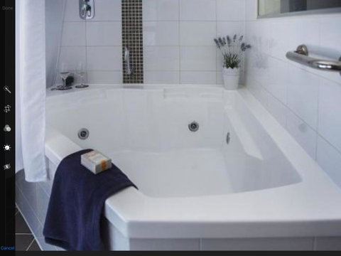 Charming Inner City Apartment - Kawana Tourism 12