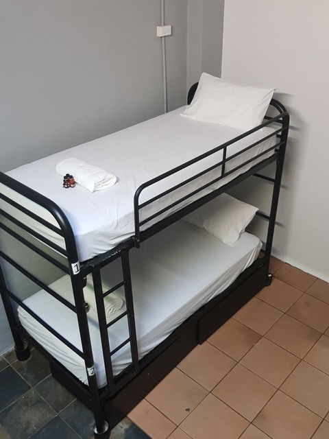 JJ's Backpackers - Kawana Tourism 32