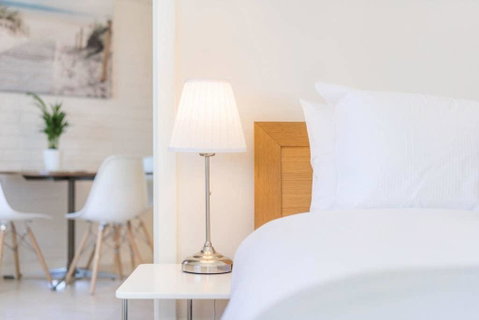 Light Bright, Quality River Views! Free Parking - Kawana Tourism 35