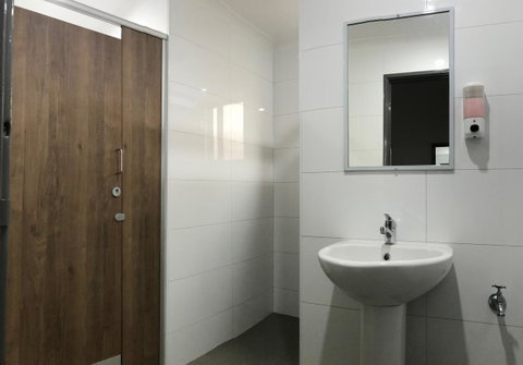 Hay Street Traveller\'s Inn - Kawana Tourism 10