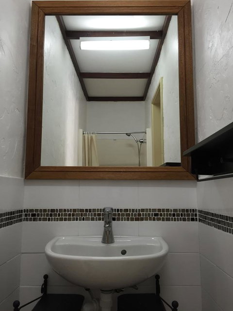Hay Street Traveller\'s Inn - Kawana Tourism 19